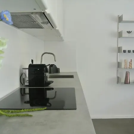 Mi Design - Walking Distance To Christmas Market